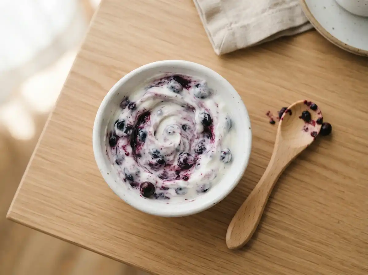 50+ Healthy Toddler Snack Ideas (Easy, Nutritious & Parent-Approved) 1 yogurt with mashed blueberries